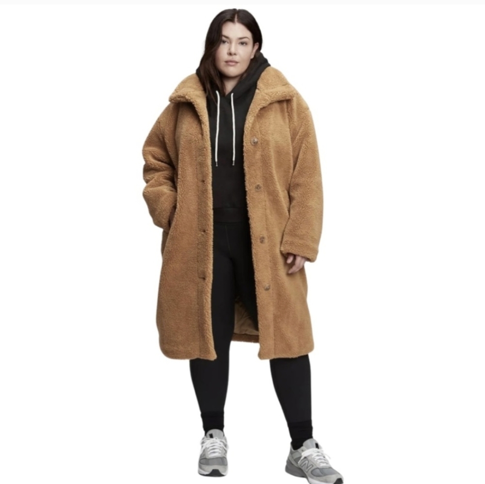 GAP Women's Teddy Coat in Camel Brown